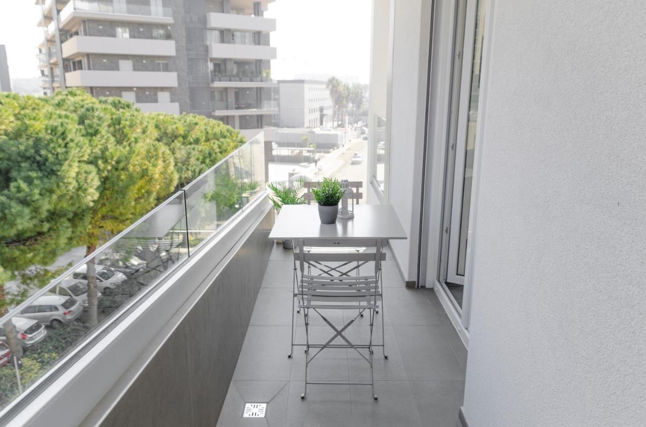 Ferienwohnung Apulialux - Exclusive And Modern City View, Private Parking Bari Exterior foto